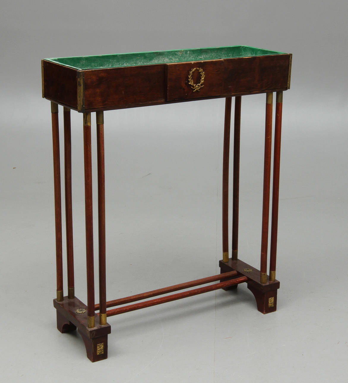 BLOMBORD, empirestil, 1900-tal.