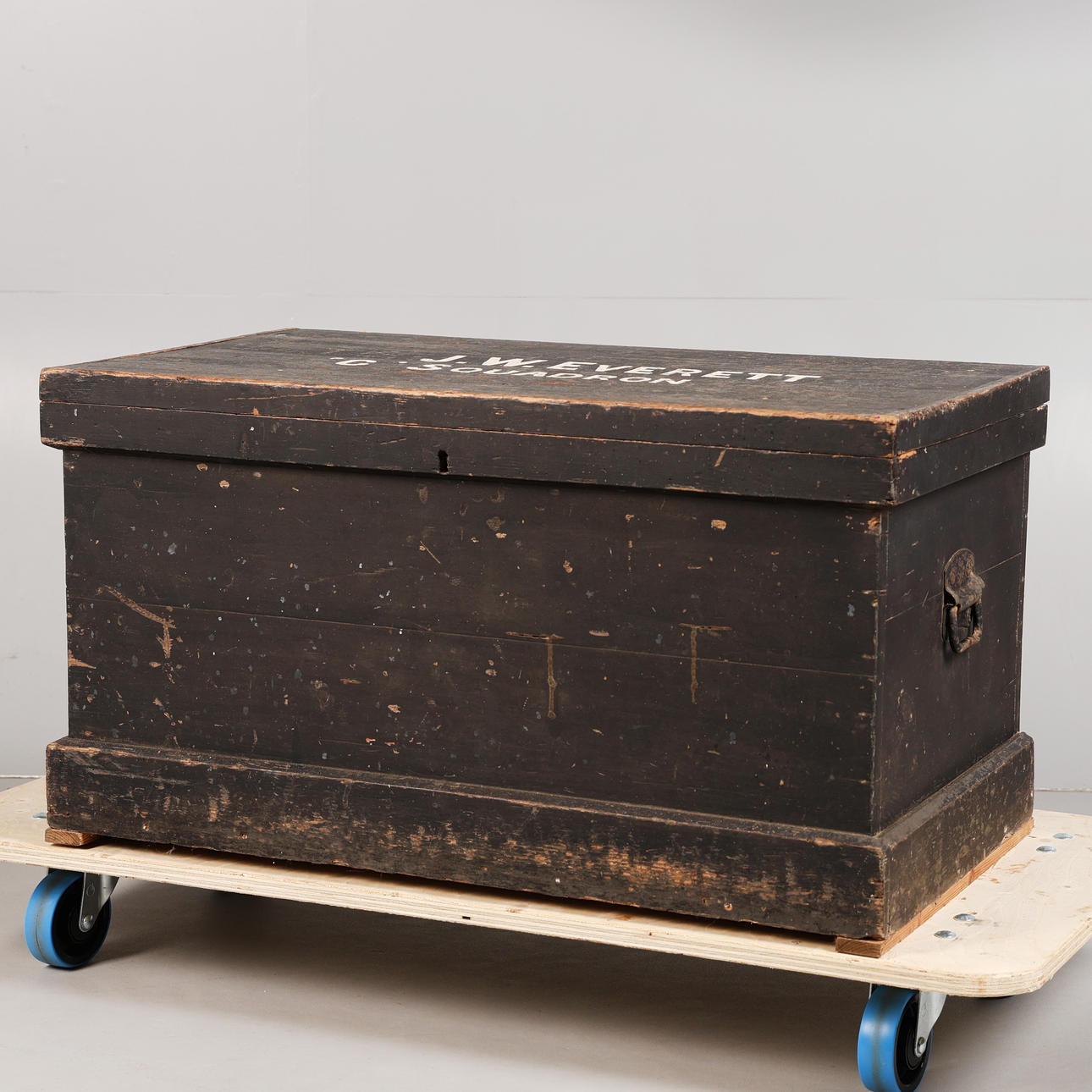 A WWI WOODEN MILITARY CHEST 