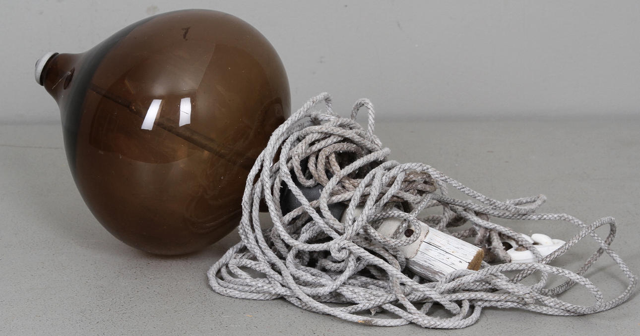 FLAGGSTÅNGSKNOPP, glas, 1900 tal.