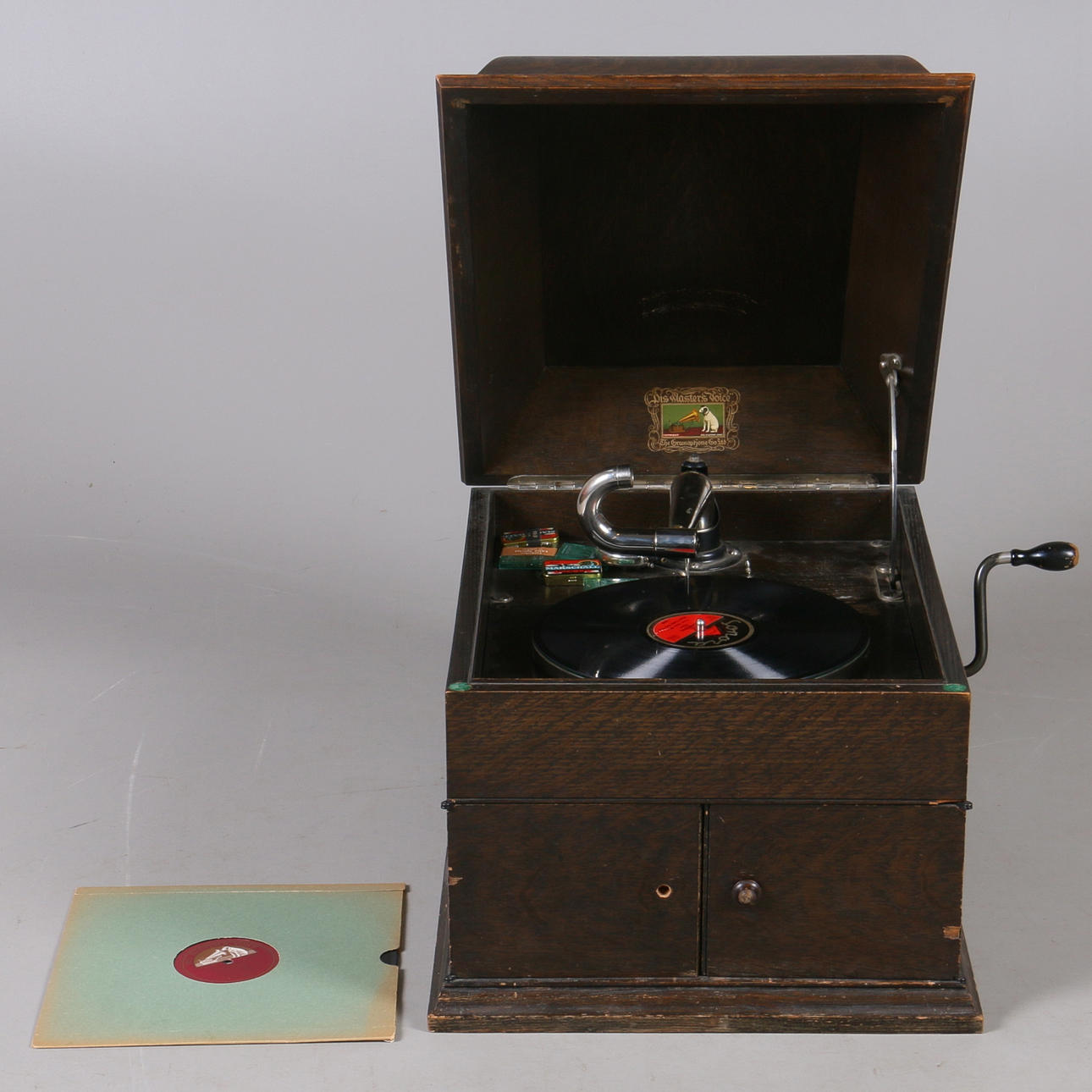 RESEGRAMMOFON, "His Masters Voice", 1900-talets första hälft.