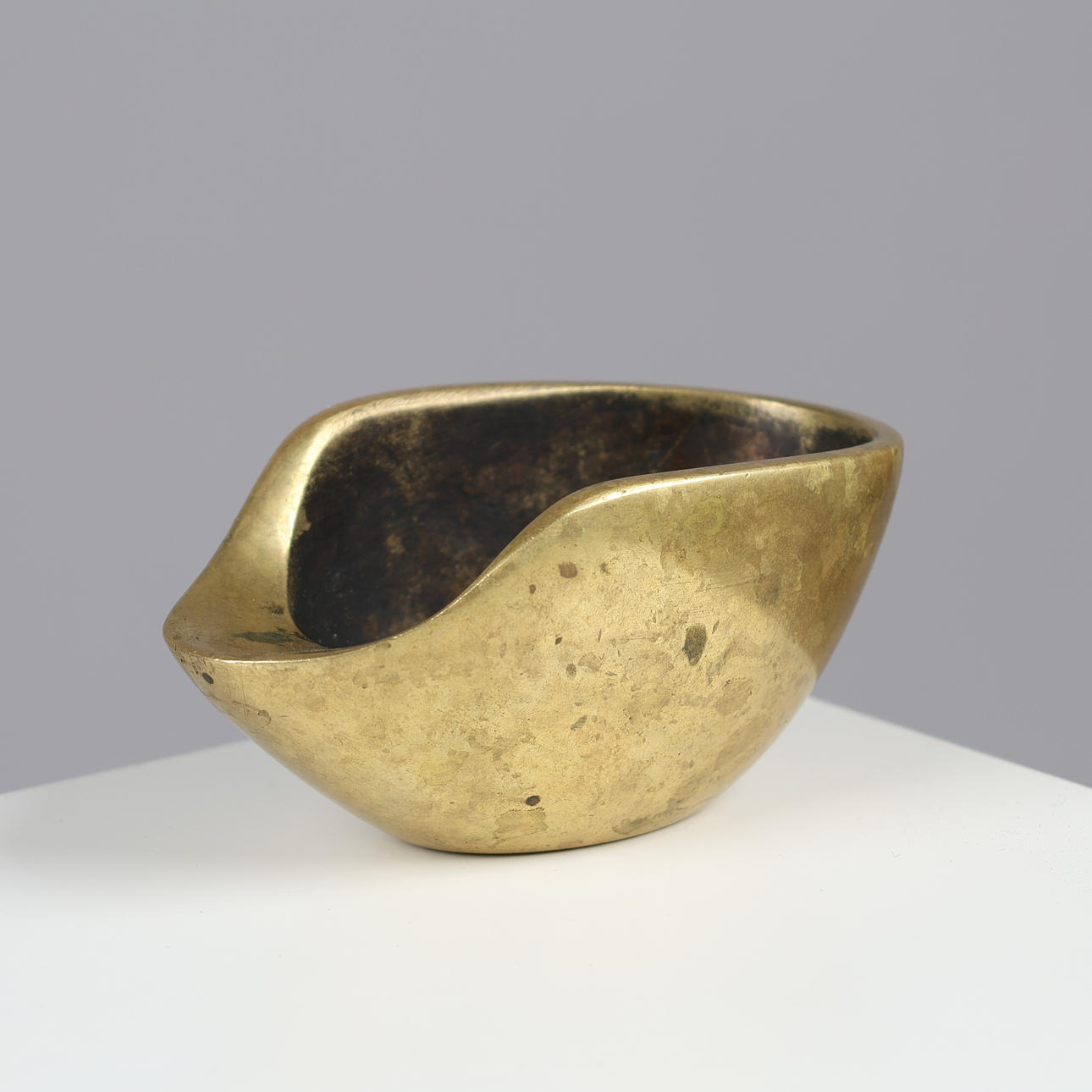 CARL AUBÖCK. ashtray/pipe container, model 3597, brass, Austria, 1940s.