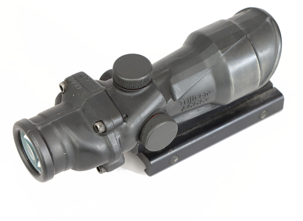 BINOCULARS, TRIJICON ACOG 4X32 JN 8:12.