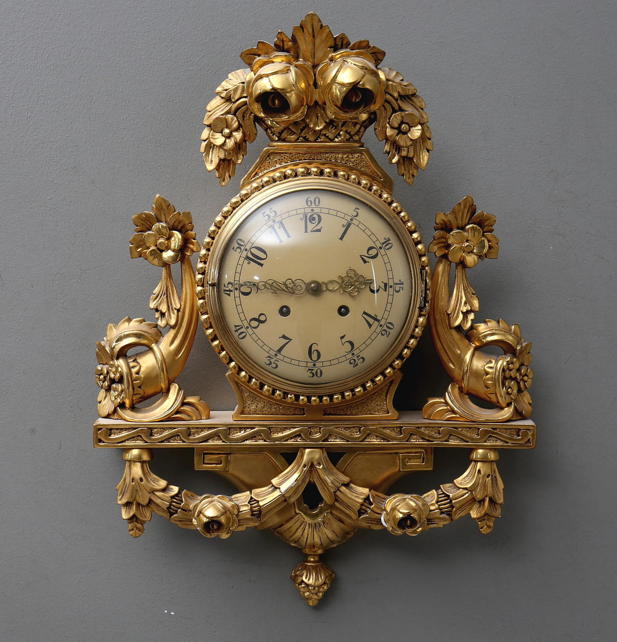 VÄGGPENDYL, rokokostil, 1900-talets mitt.