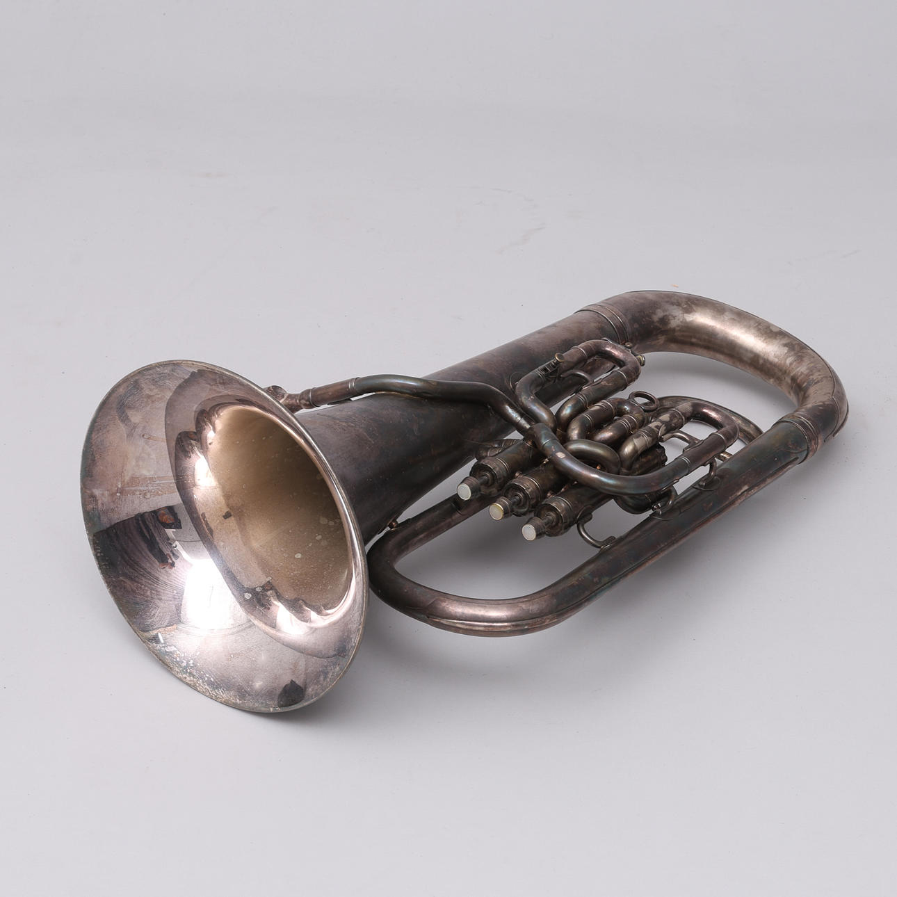 EUPHONIUM, BESSON, ENGLAND. Collectables - Musical instruments - Auctionet