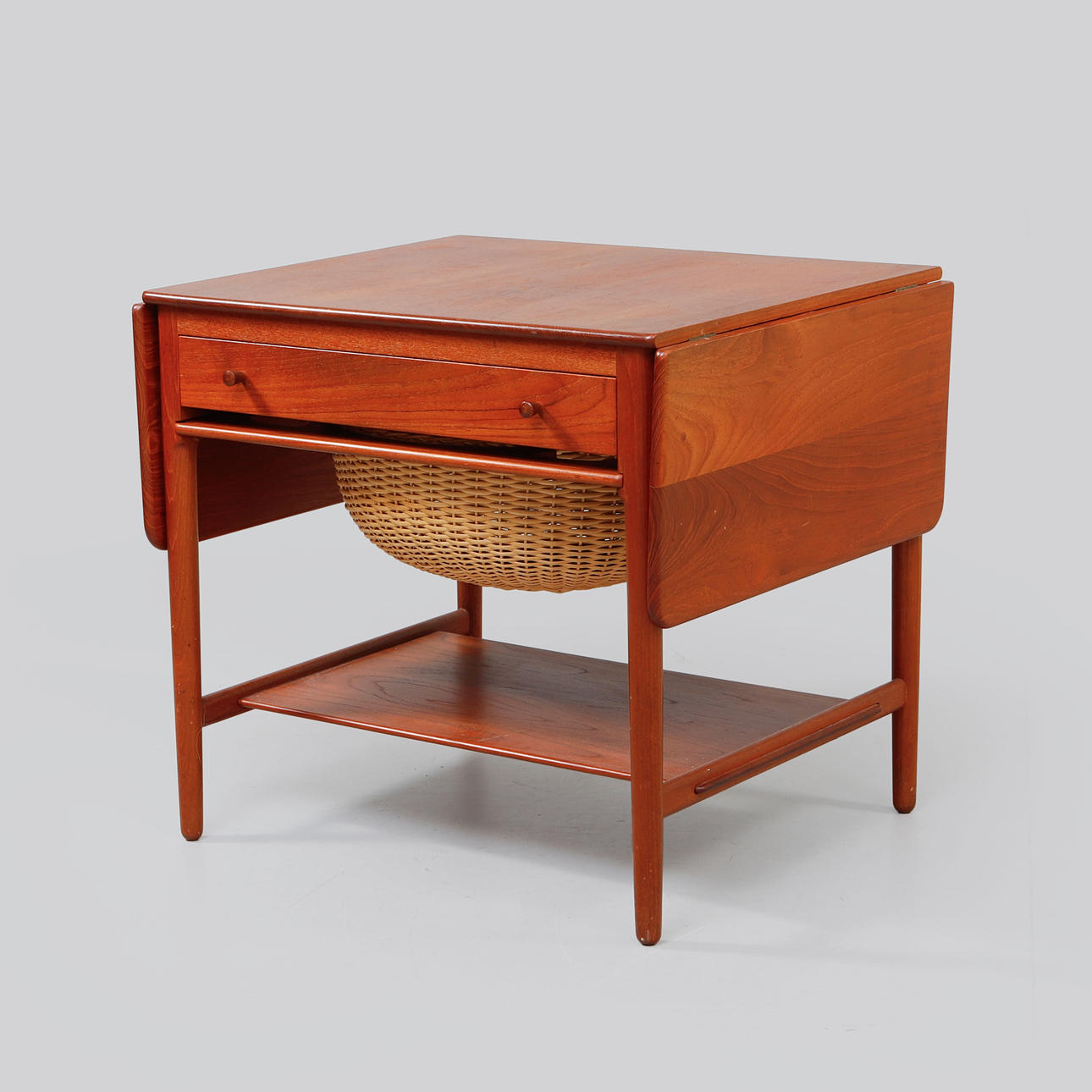 HANS J WEGNER. Sybord, "AT-33".