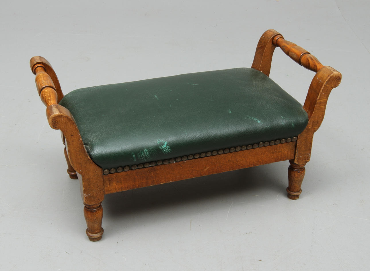 FOTPALL, nyrenässans, omkring 1900.