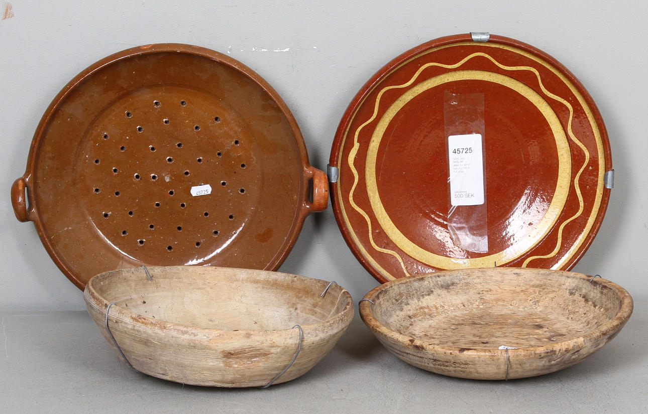 SÅLL och SKÅLAR, 4 delar, keramik och trä, 1800-1900-tal.