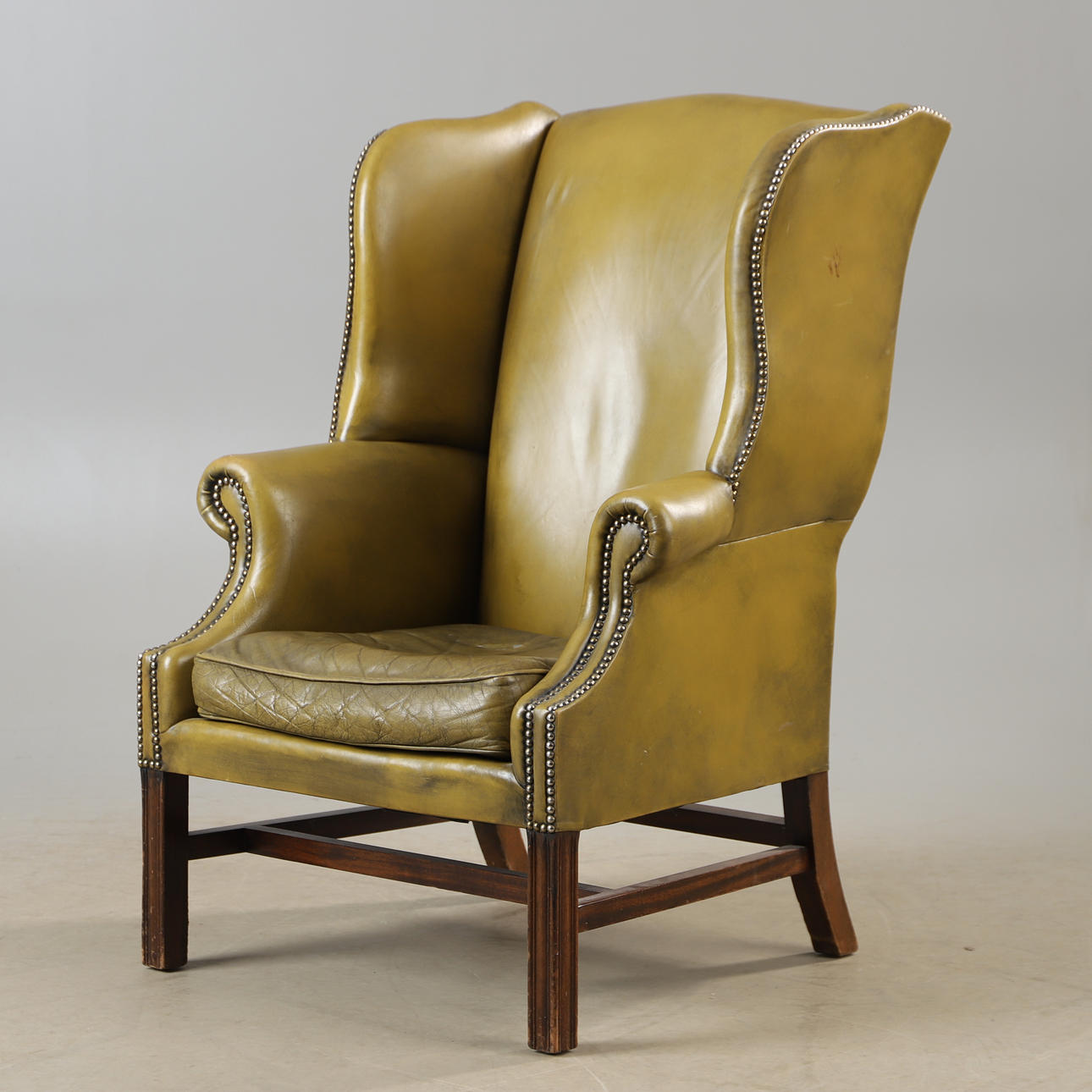 FÅTÖLJ, skinnklädsel, engelsk stil.