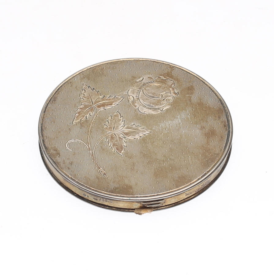 PUDERDOSA, silver, 1900-talets mitt.