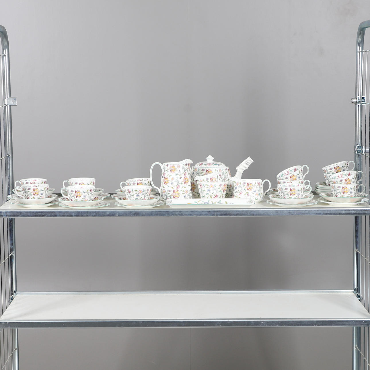 A MINTON HADDON HALL PART TEA SERVICE.