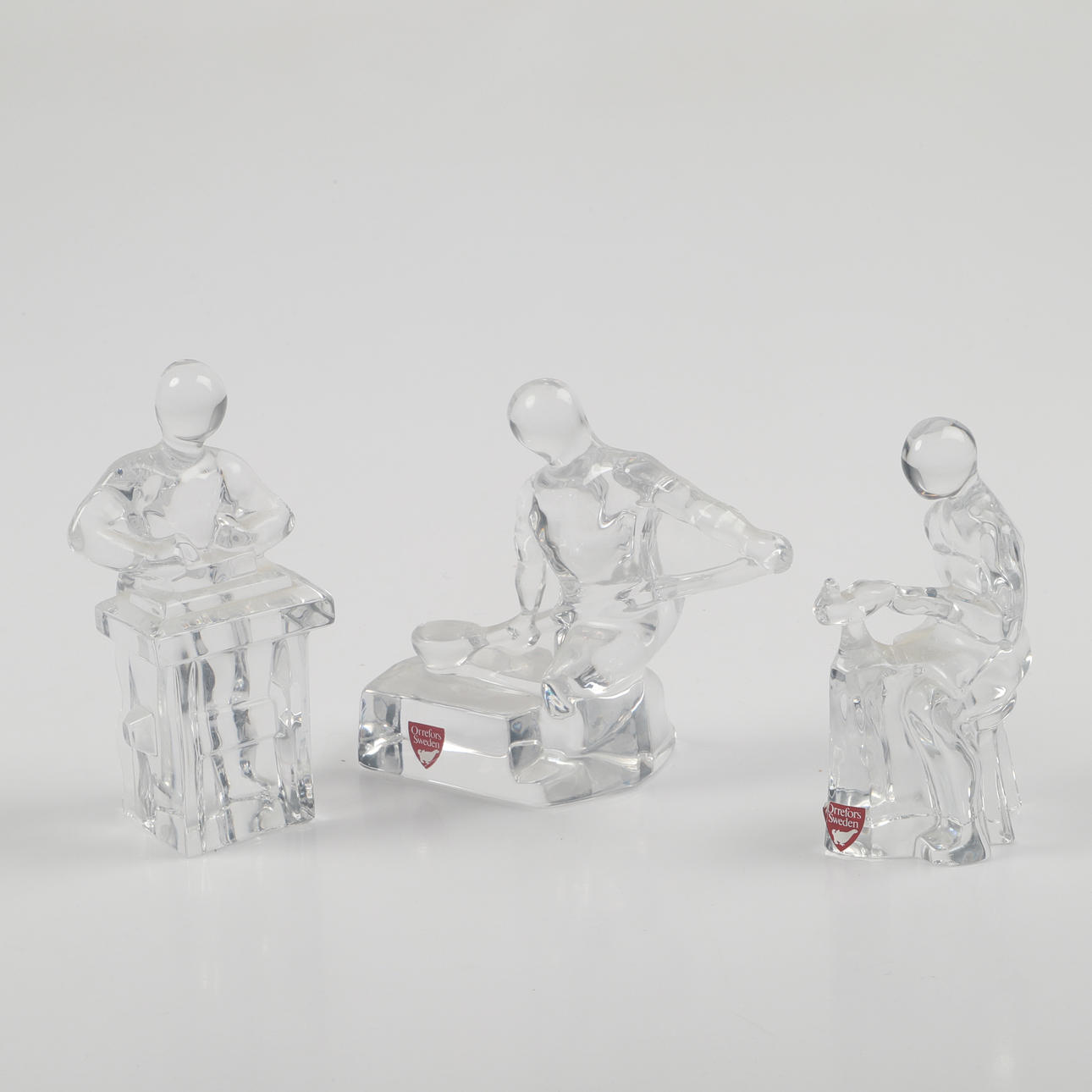 OLLE ALBERIUS. Figurines, 3 pieces, Orrefors.