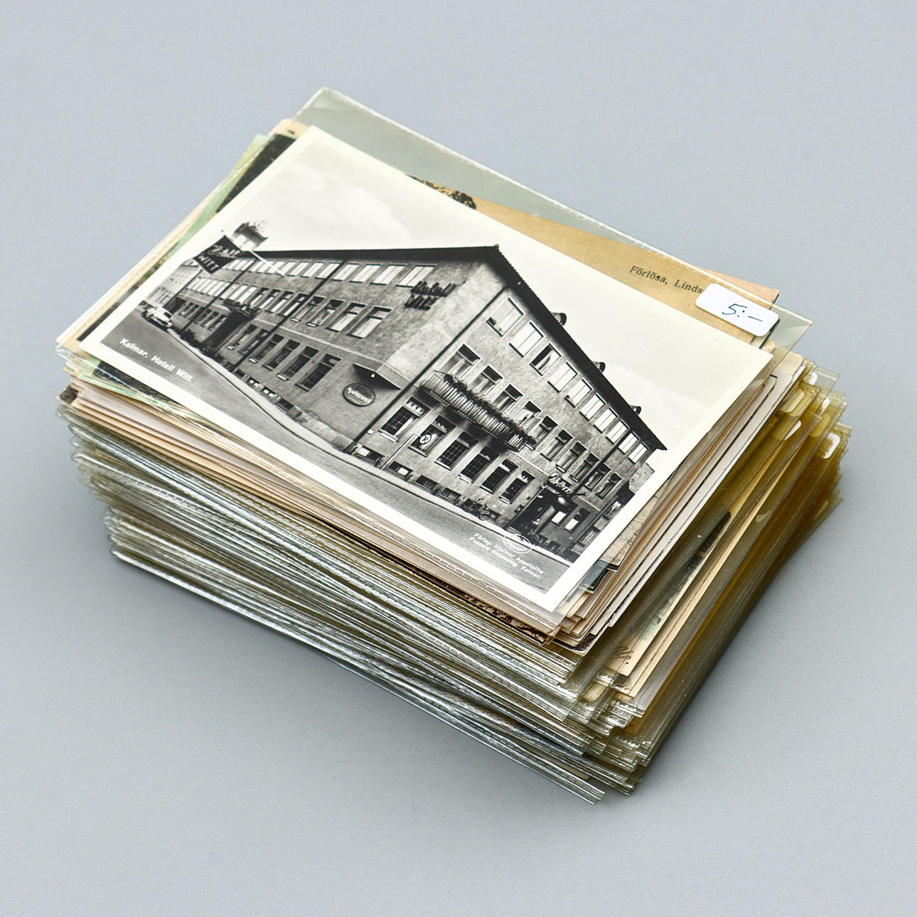 120 POSTCARDS, 20TH CENTURY, SQUID MOTIF.