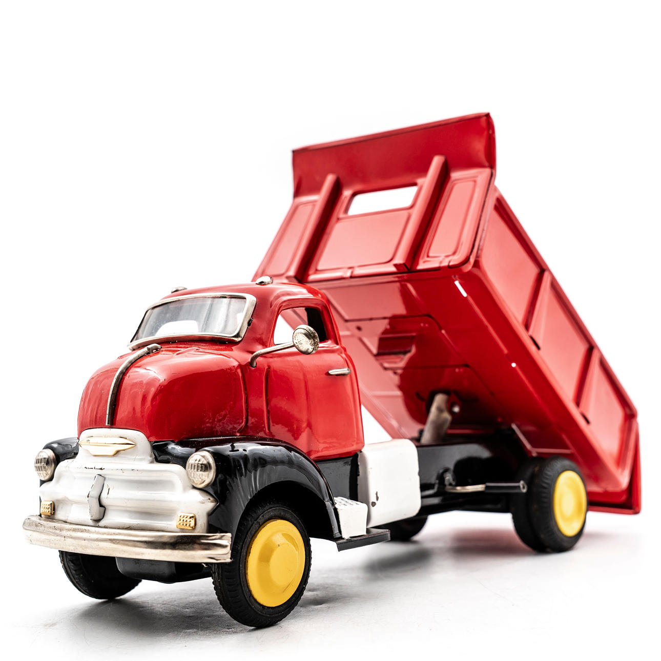 TELLERSPIELZEUG, Chevrolet Dunp Truck, Yonezawa Gangu/SS, Japan, 1960er ...