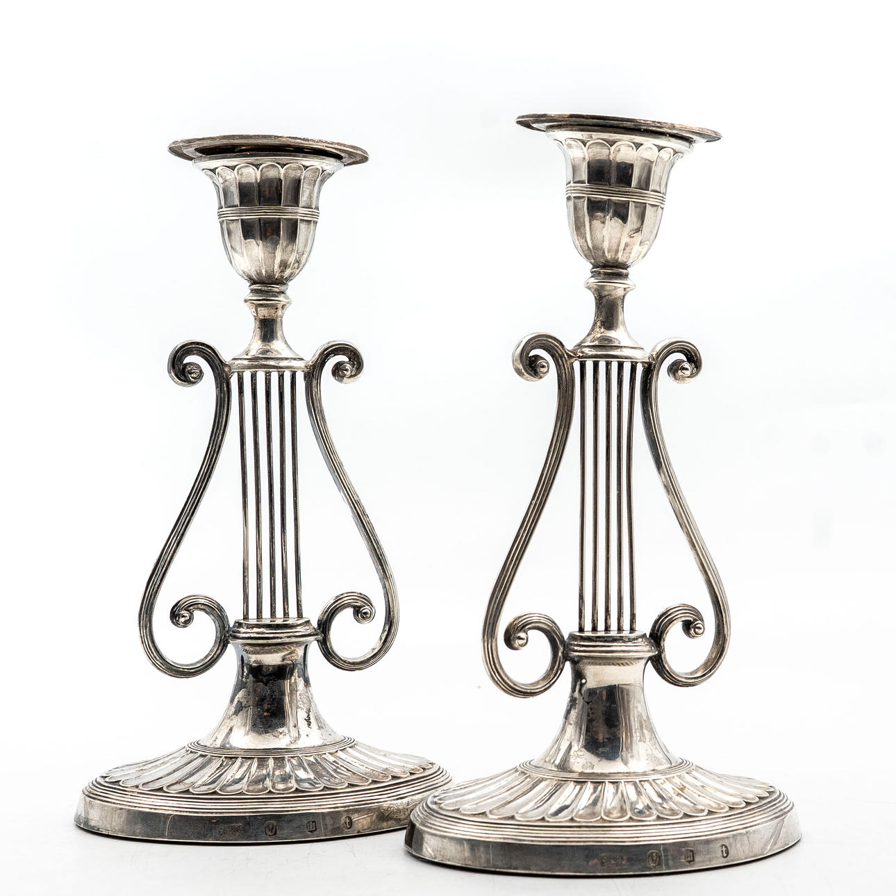 LJUSSTAKAR. Silver, Lyrmodell 1800-tal (2st).