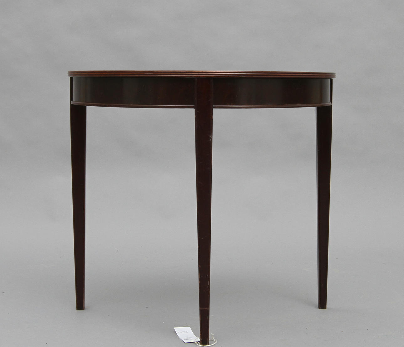 SPELBORD, gustaviansk stil 1900-tal.