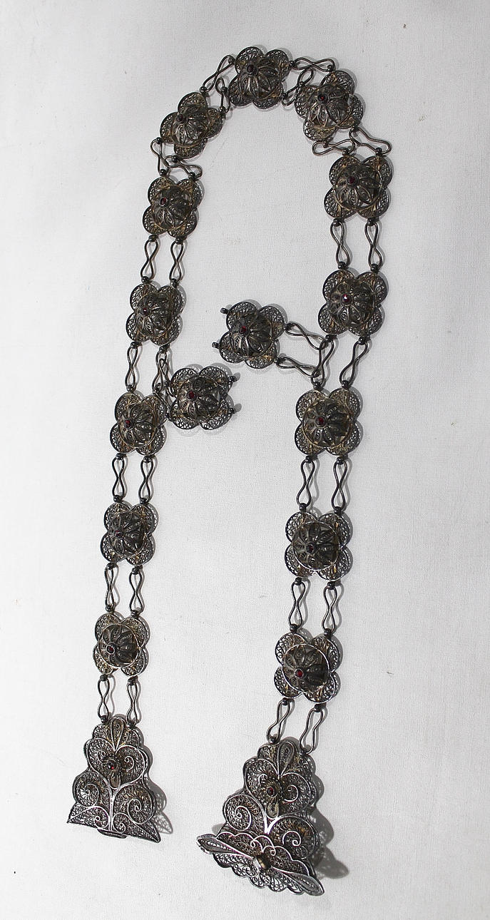 BÄLTE, filigranarbete, låghaltigt silver.