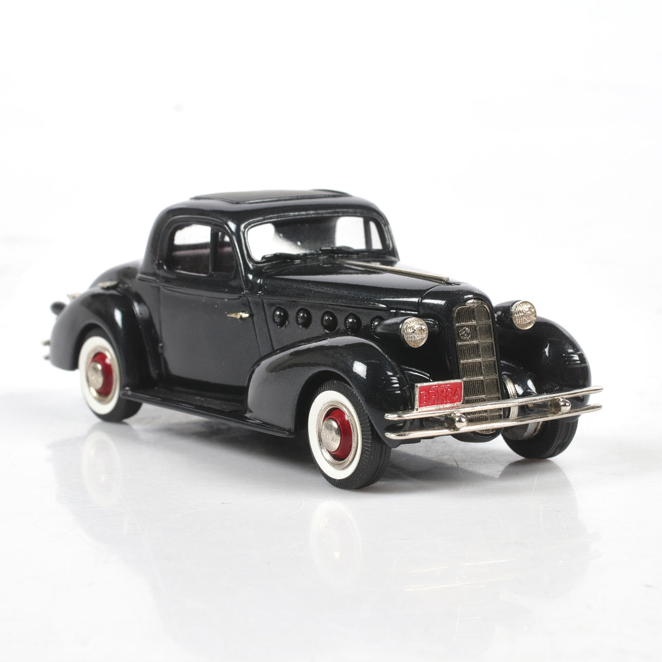 MODEL CAR, metal/resin, La Salle 350 Coupé, 1934, Brooklin Models