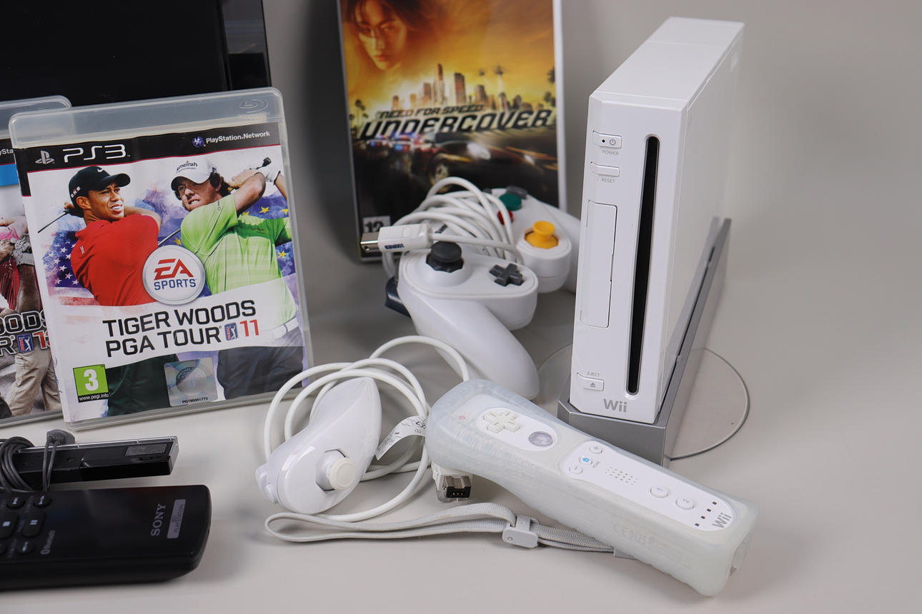 SONY PS3 AND NINTENDO WII, various games and accessories
