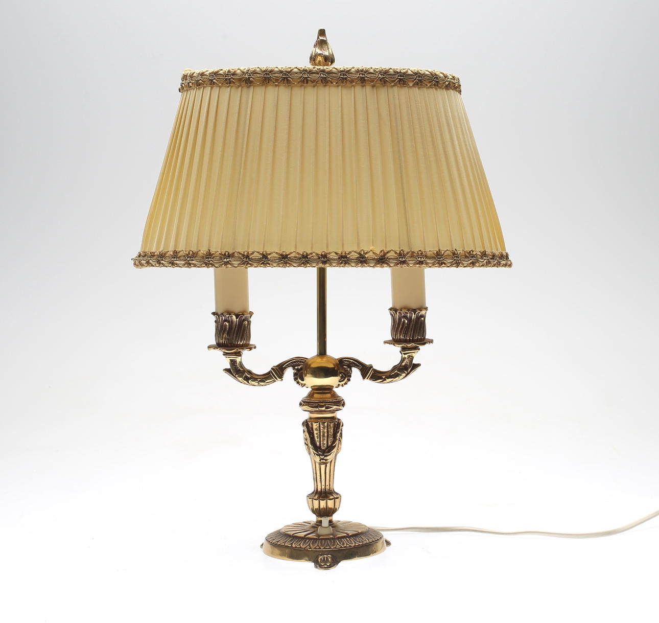 BORDSLAMPA, mässing, gustaviansk stil, 1900-talets andra hälft.