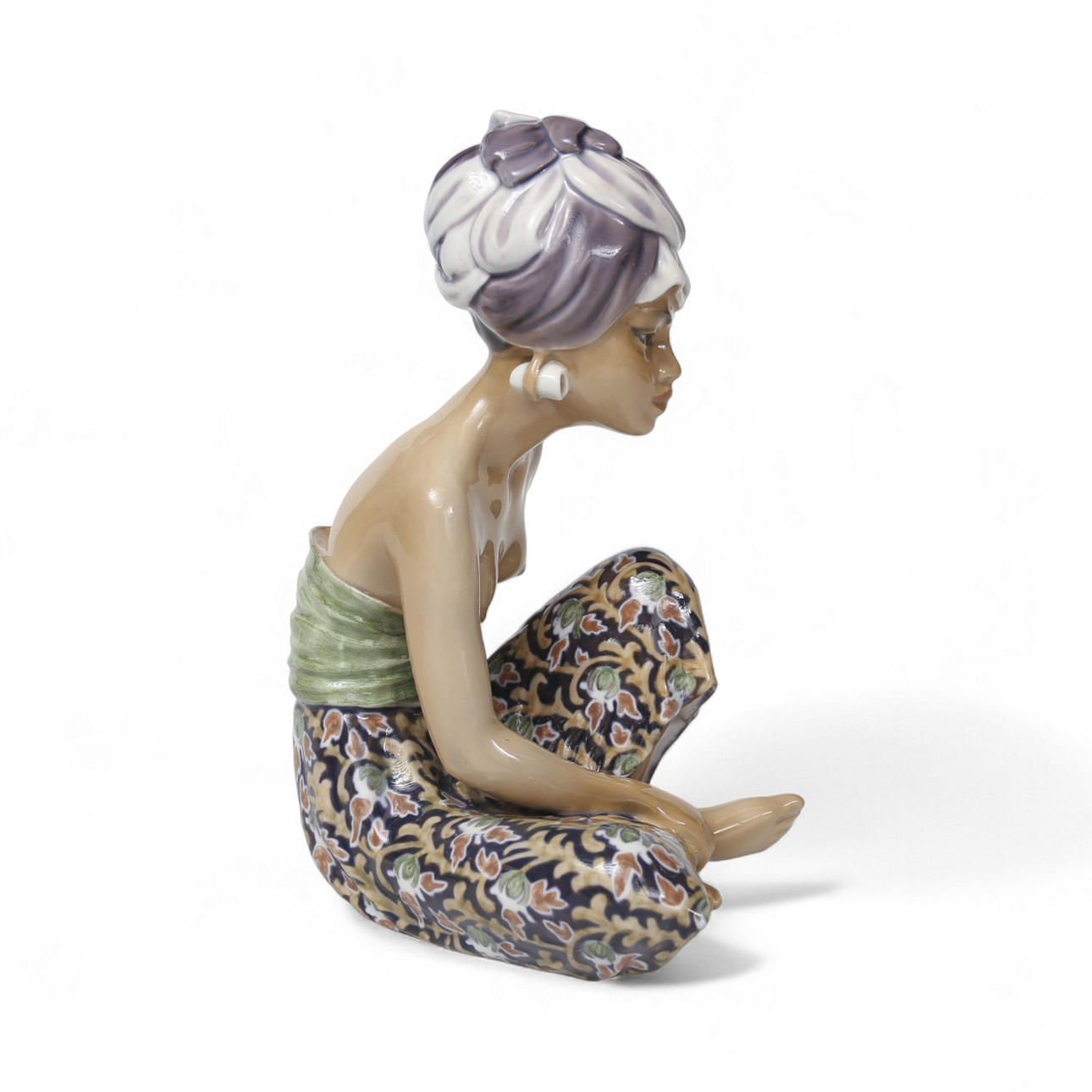 FIGURIN Porslin Dahl Jensen, modell nr 1136, Balikvinna. Keramik ...