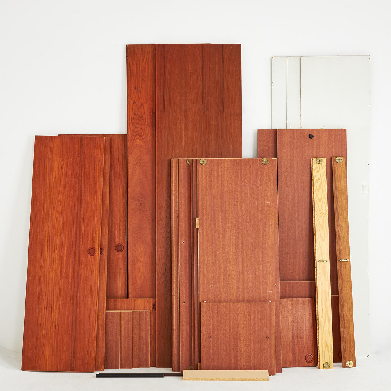 TAGE MOGENSEN. Garderobe, delfineret med teak, Danmark, Møbel Form ...