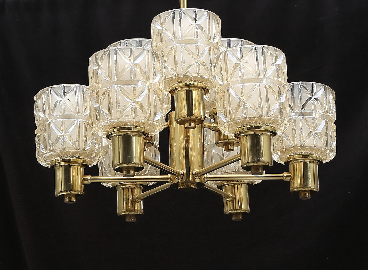 TAKLAMPA, mässing och glas, 1900-talets andra hälft.