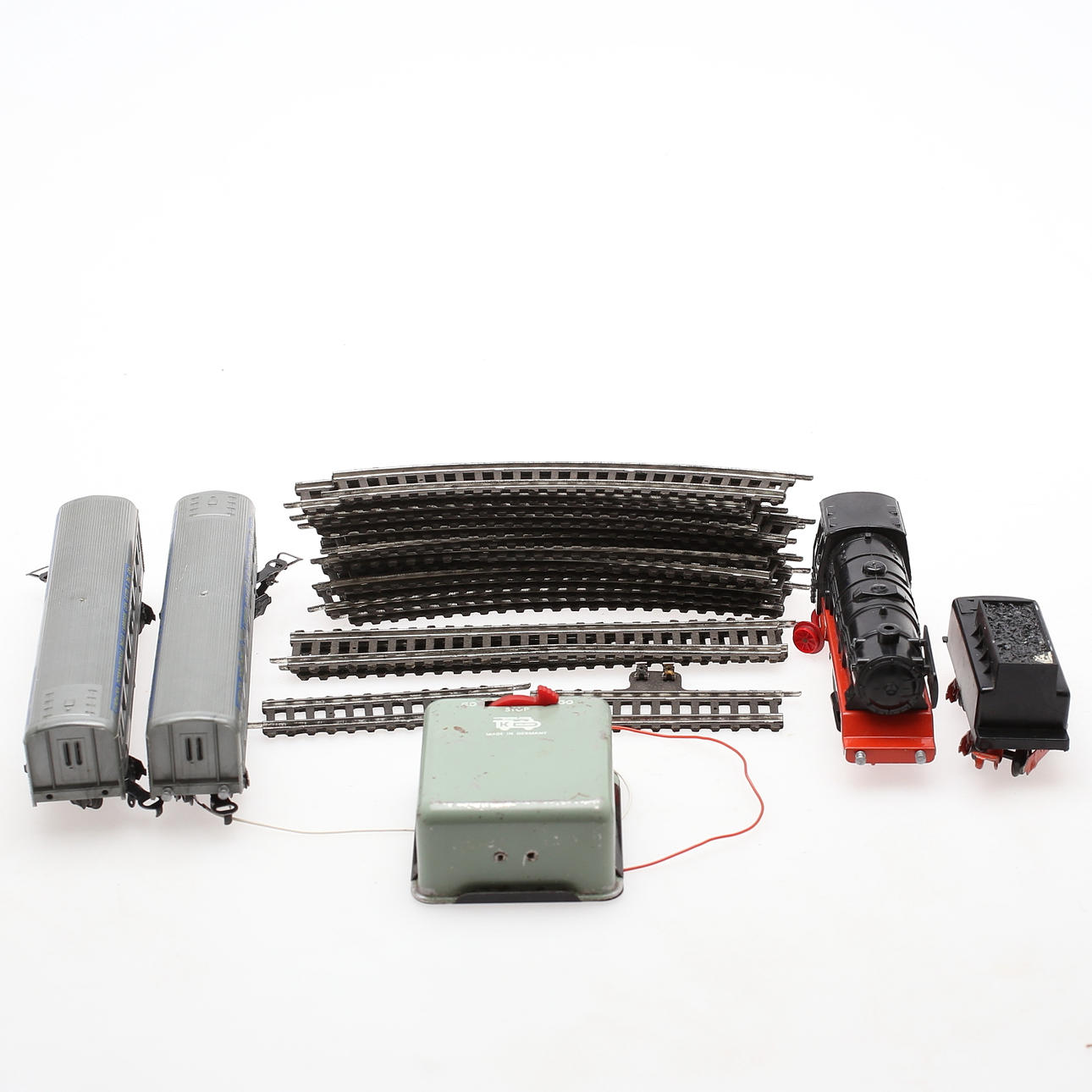 MODELLTÅG, samt RÄLS, 21 delar, Tyskland, 1900-tal.