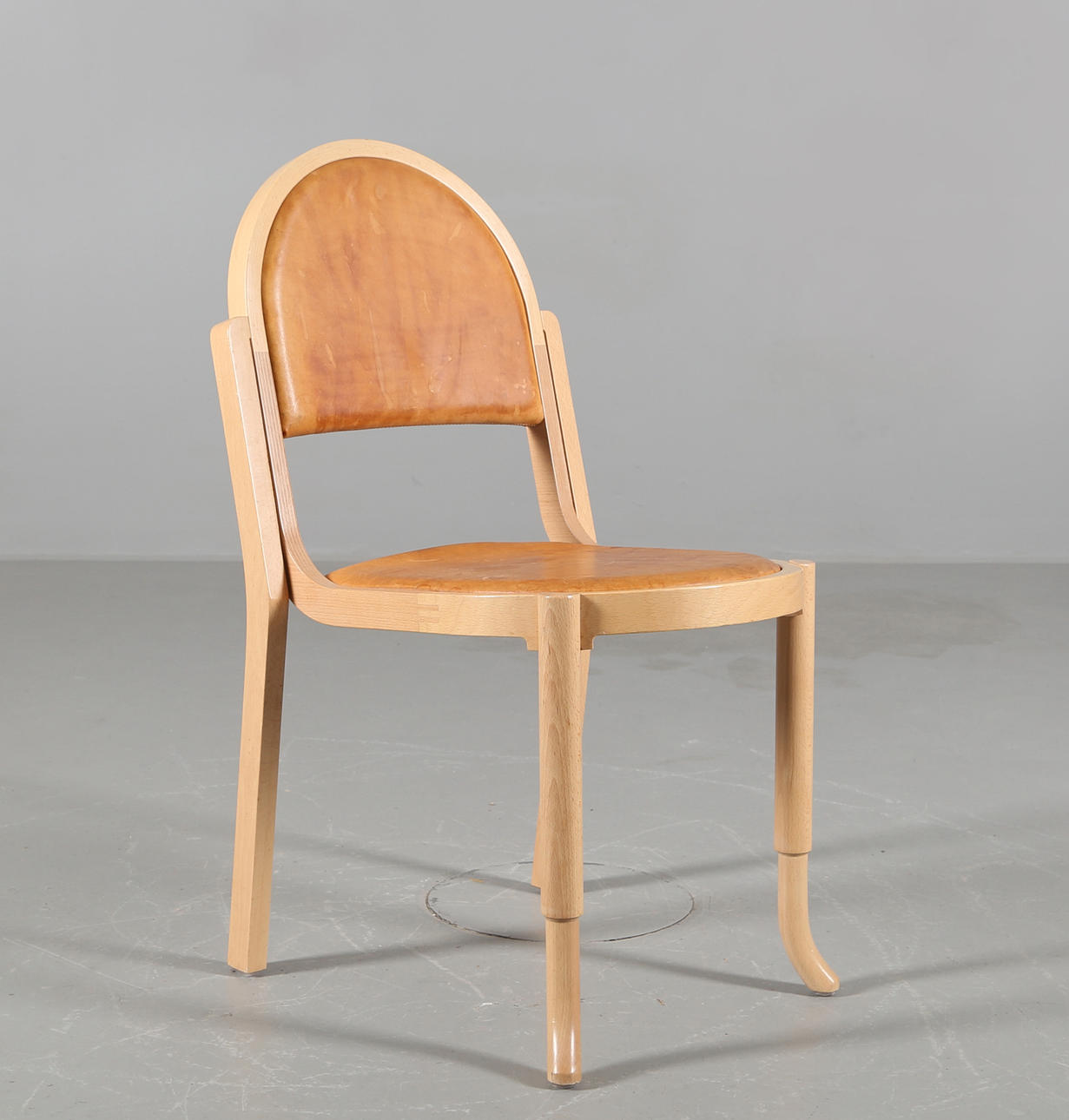 STOL i bok med läderklädsel, högst troligen Åke Axelsson, Sverige 1980-tal.