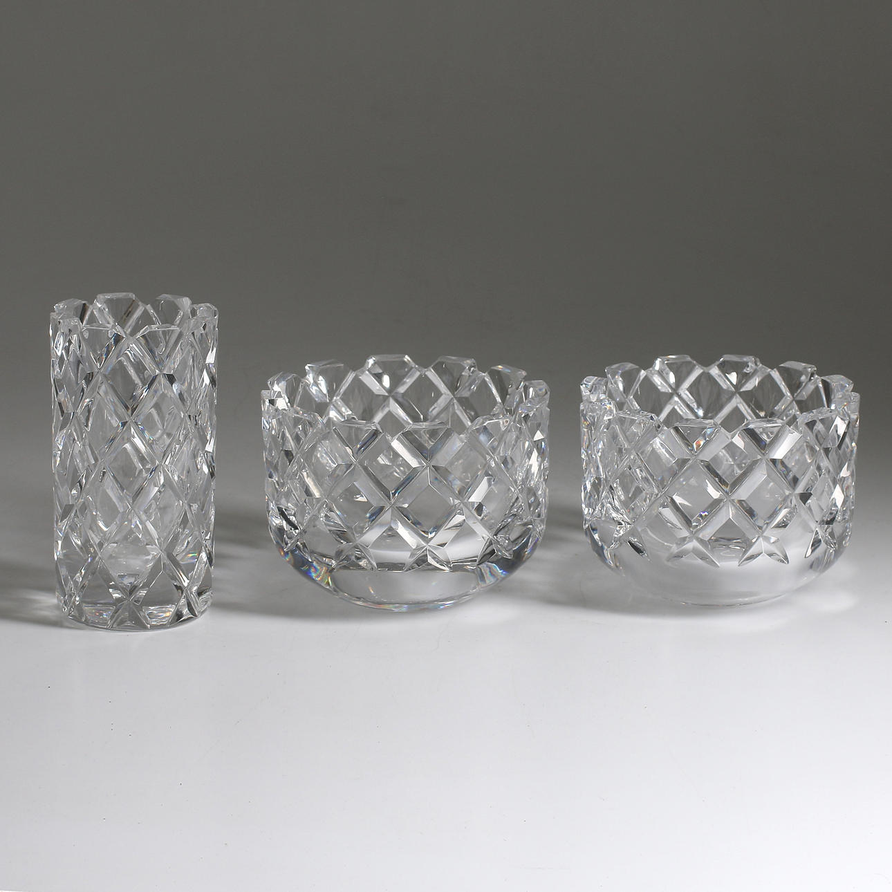 VAS och SKÅLAR, 2 st, "Sofiero", Gunnar Cyrén, Orrefors.