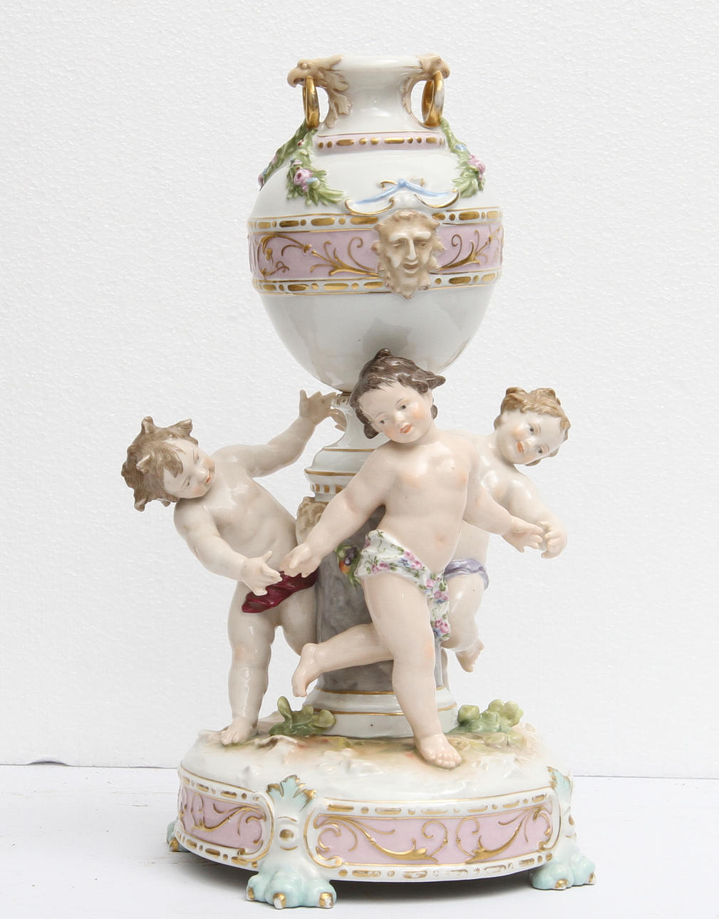 URNA, porslin, Dresden.