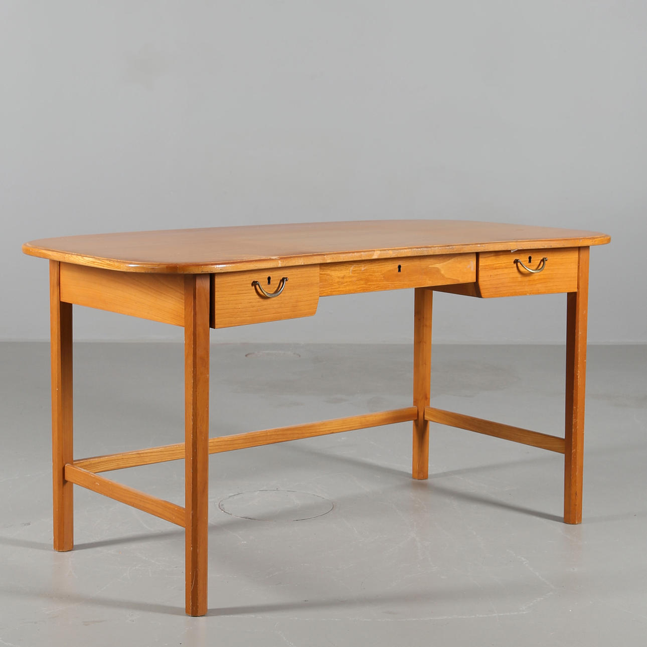 SKRIVBORD, almfanér, 1940/50-tal.