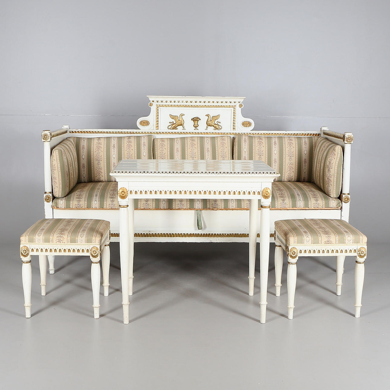 MÖBELGRUPP, 4 delar, gustaviansk stil, 1800-tal.