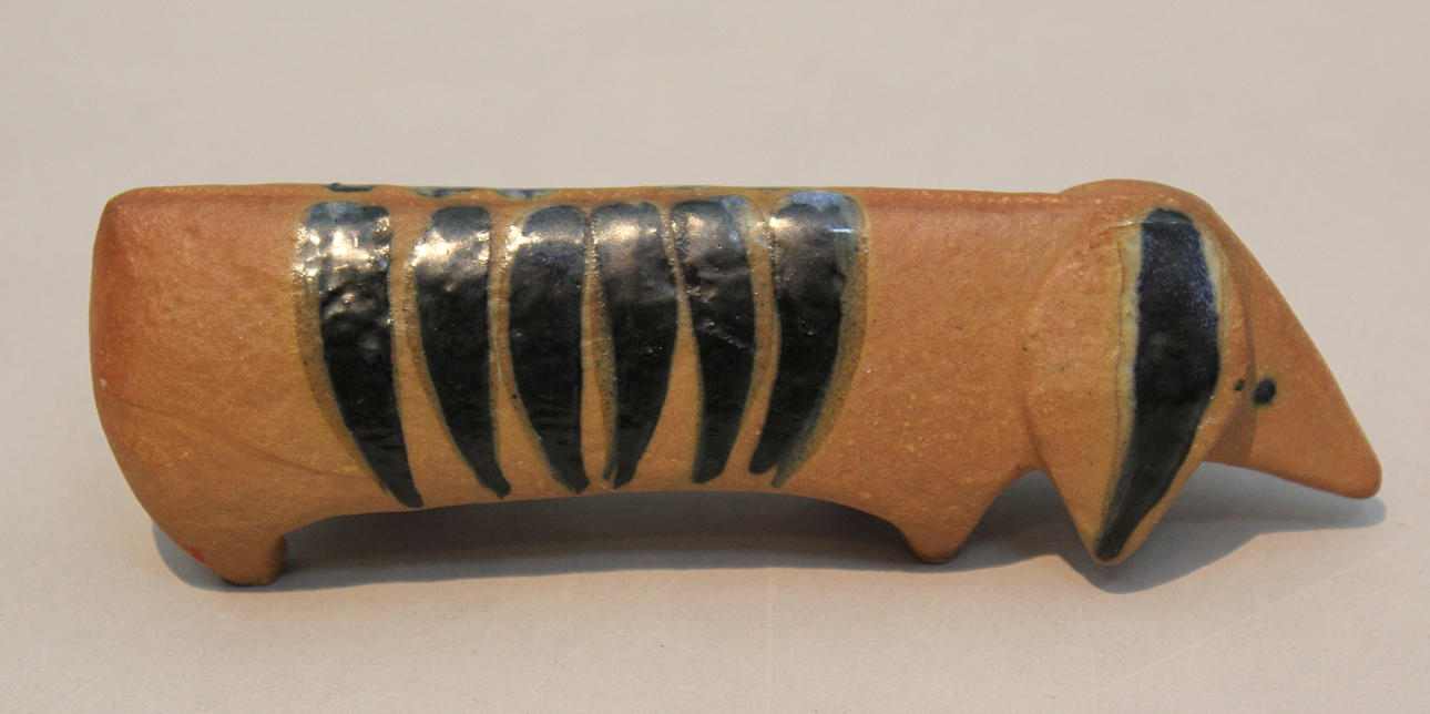 LISA LARSON. Tax, stengods. Gustavsberg.