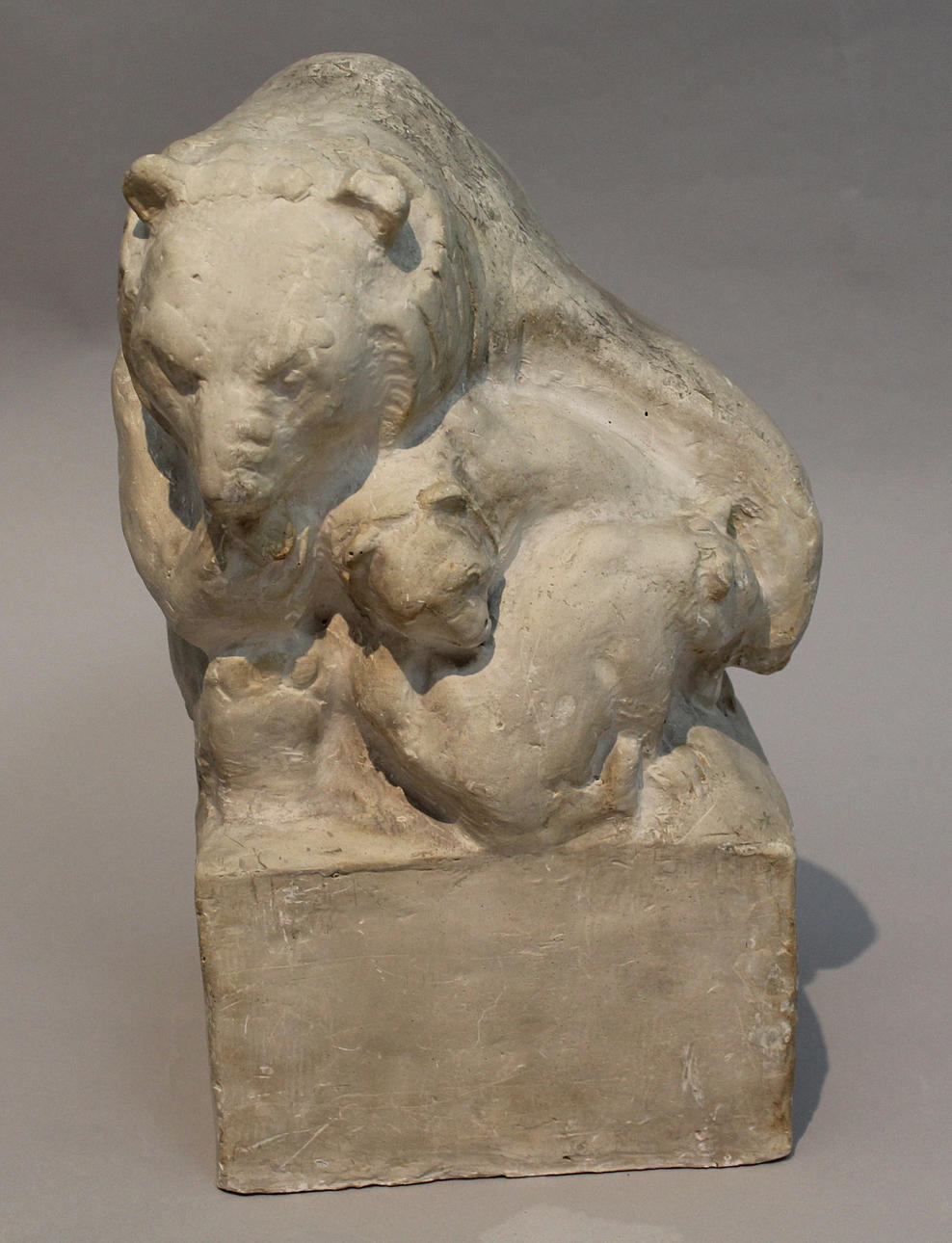 KARL FAGERBERG. Björnar. Gips. Osignerad.