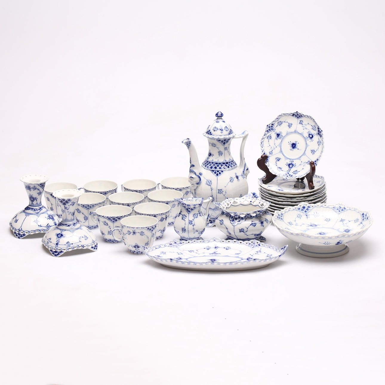 SERVISDELAR, 17 delar, porslin, Musselmalet, Royal Copenhagen, Danmark ...
