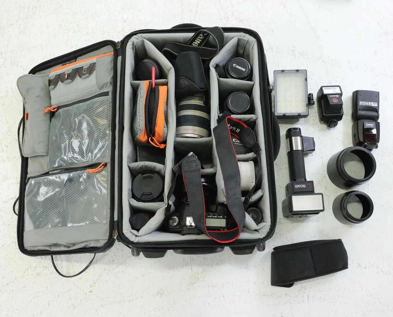 KAMERAT, LINSSIT, KAMERAVARUSTEET, TARVIKKEET, Canon, Sigma.