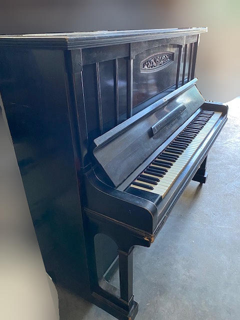 AUGUST FÖRSTER, Piano, 1920-1921.