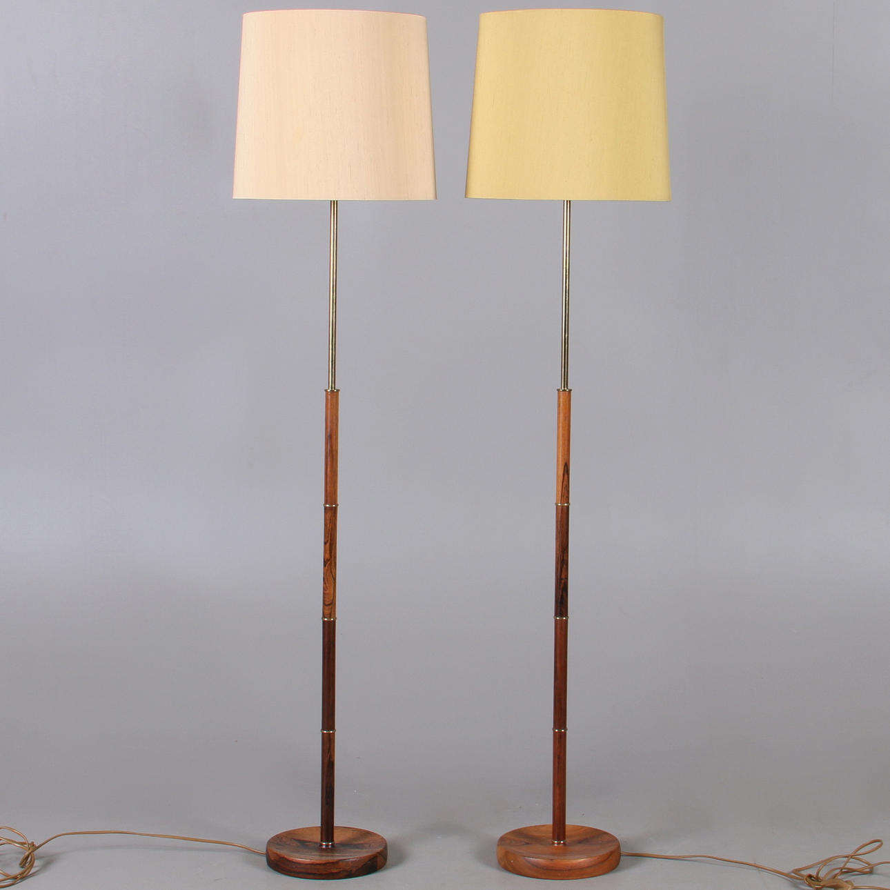 GOLVLAMPOR, ett par, modell G-04, Bergboms, 1900-tal.