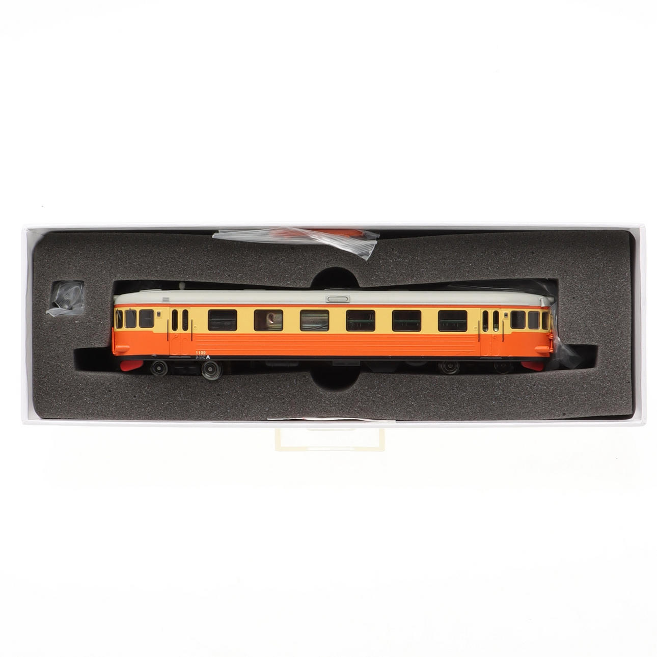 RÄLSBUSS, Y6-A165, Jeco, skala 1/87.