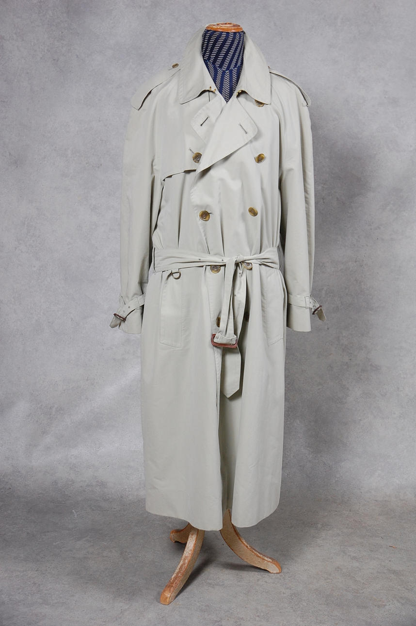 TRENCHCOAT, Leeford.