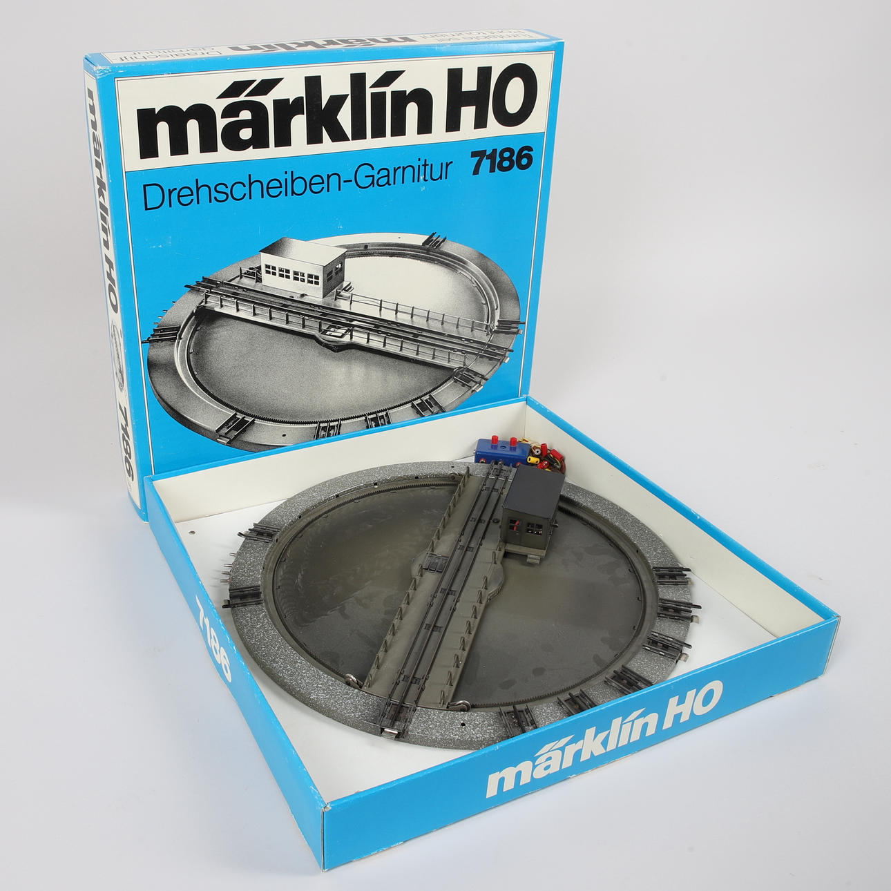 MARKLIN. Turntable, 7186, H0, in original carton. Toys - Model