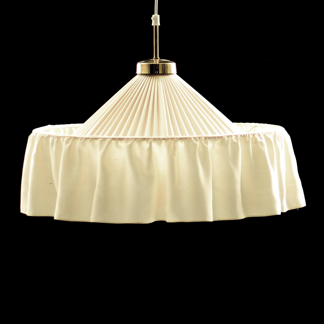 TAKLAMPA, Svenskt Tenn.