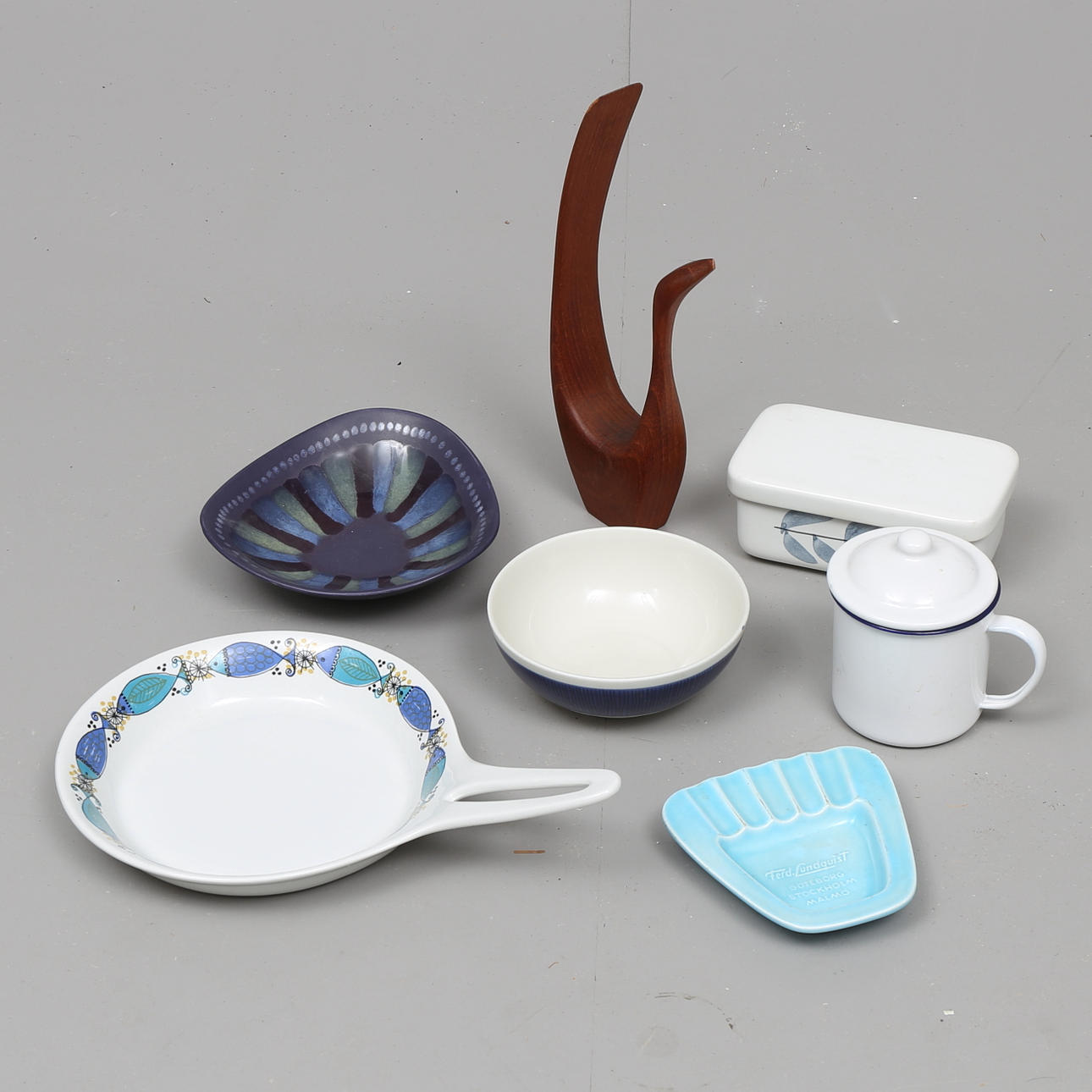 PORSLIN, EMALJERAT m m, 7 delar, Clupea, Rörstrand, Gefle.