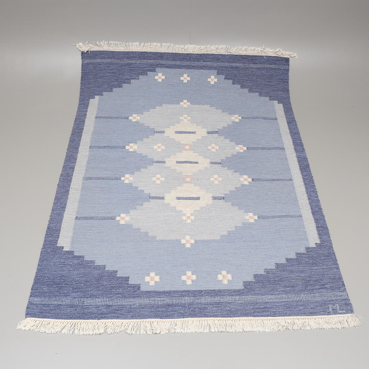 MATTA, Röllakan, signerad ML, 224 x 172 cm.