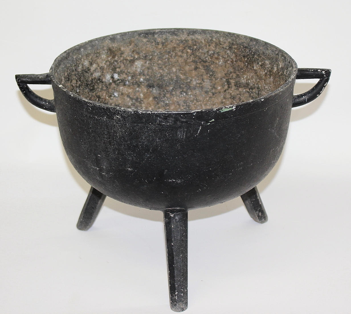 IRON POT, three-legged.