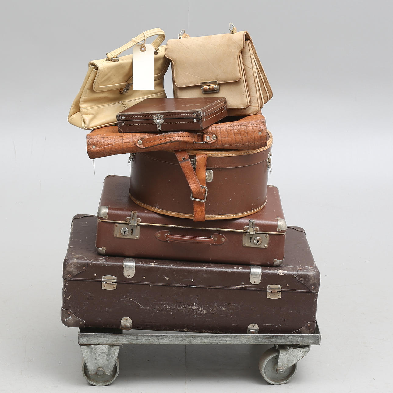 VÄSKOR, 7 st, 1900-tal.