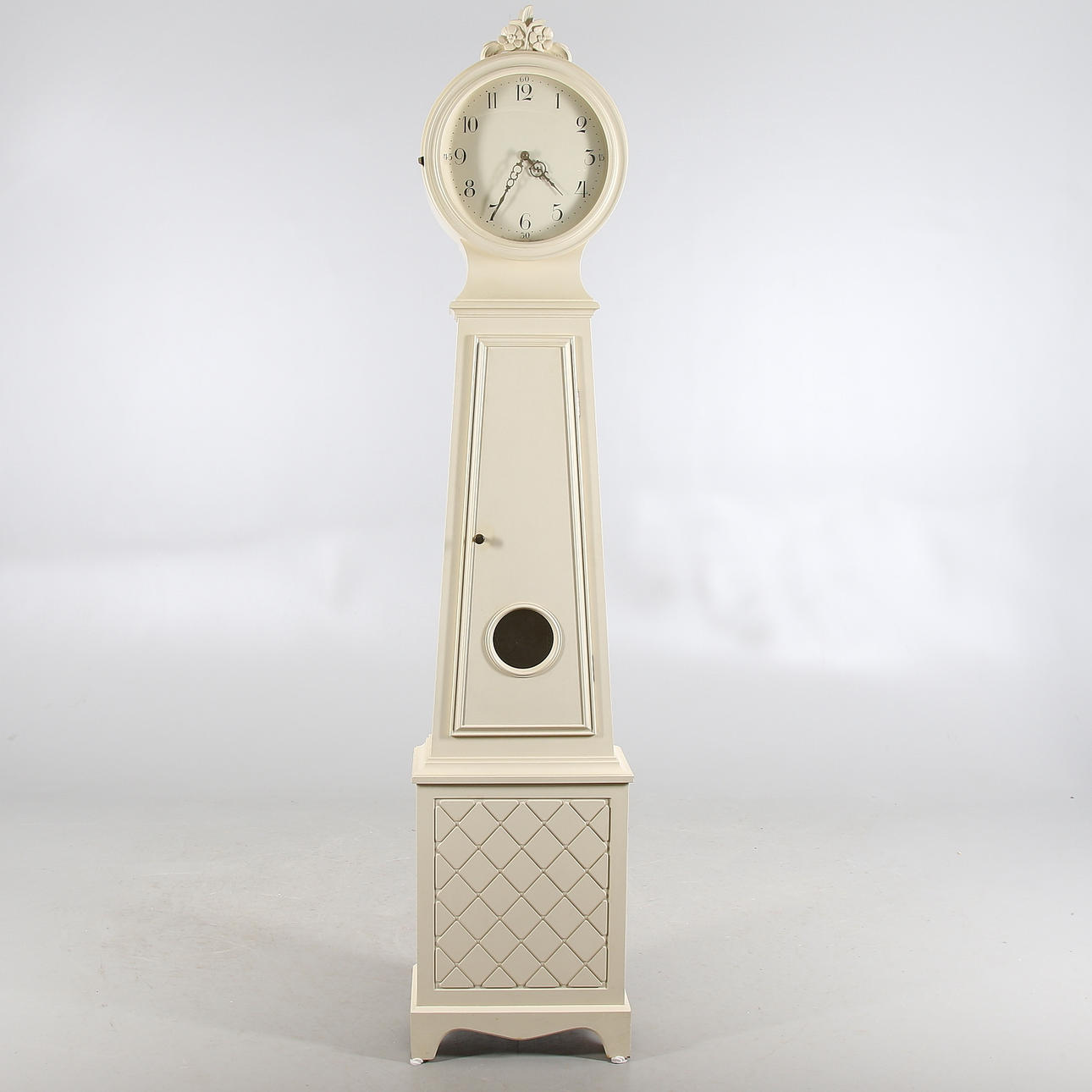 GOLVUR, Gustaviansk stil, 1900-talets andra hälft.