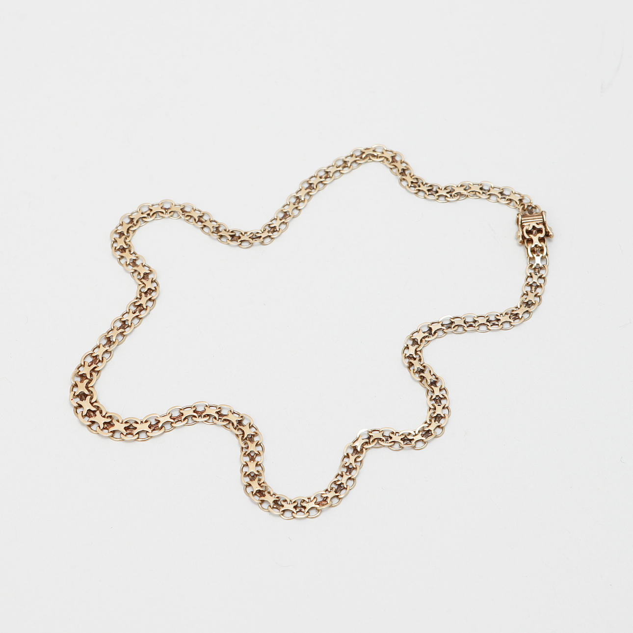 COLLIER, 18k guld. Vikt ca 11,5 g.