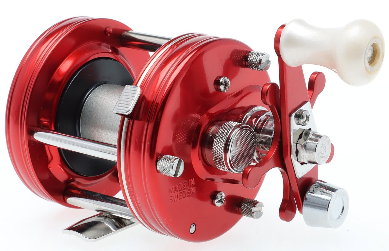 abu garcia ambassadeur 5000c red 7000 C Round Reel As big on performance as they are on durability Abu Garcia Ambassadeur 5000 Fishing