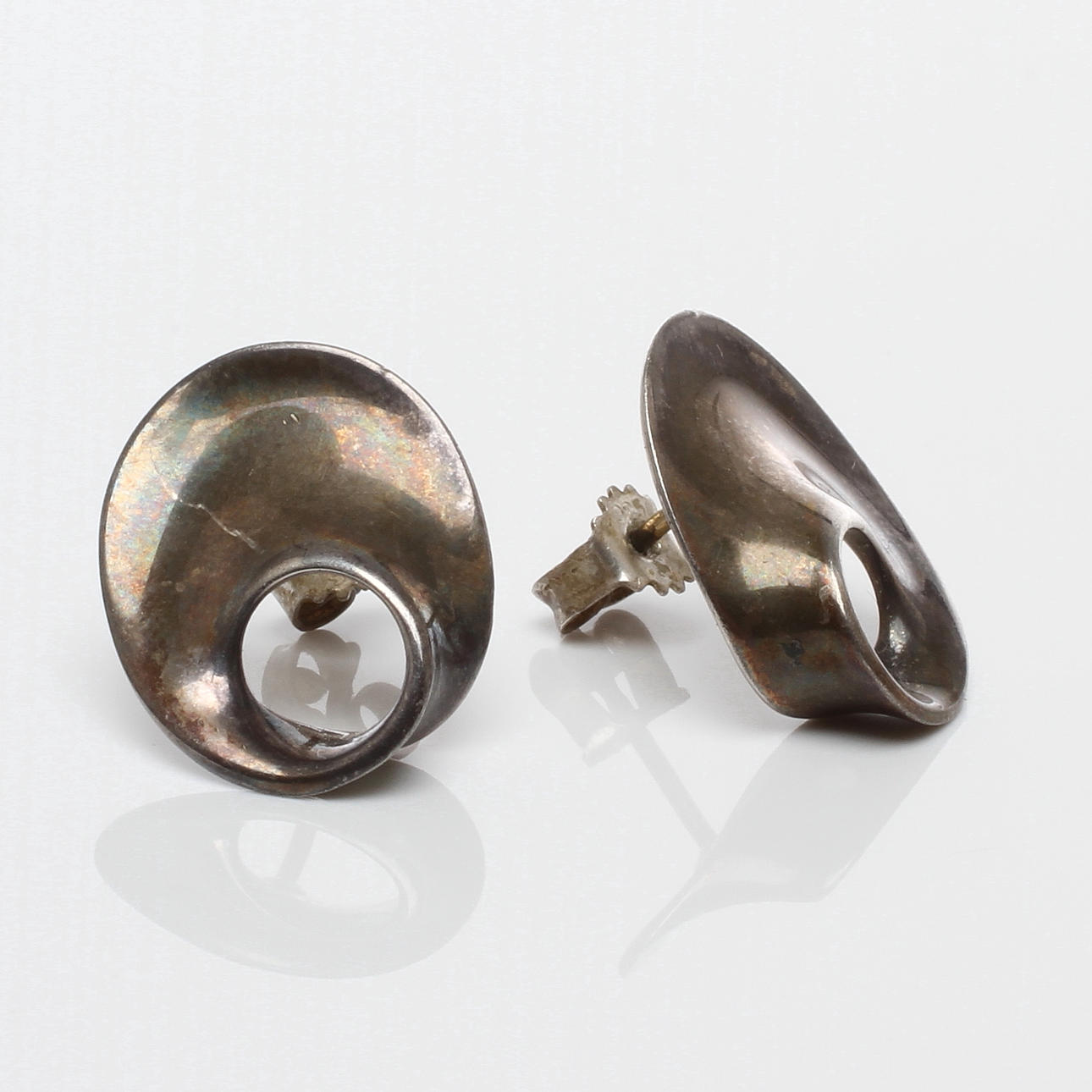 ÖRHÄNGEN 1 par, silver, #142, Vivianna Torun Bülow-Hübe, Georg jensen.